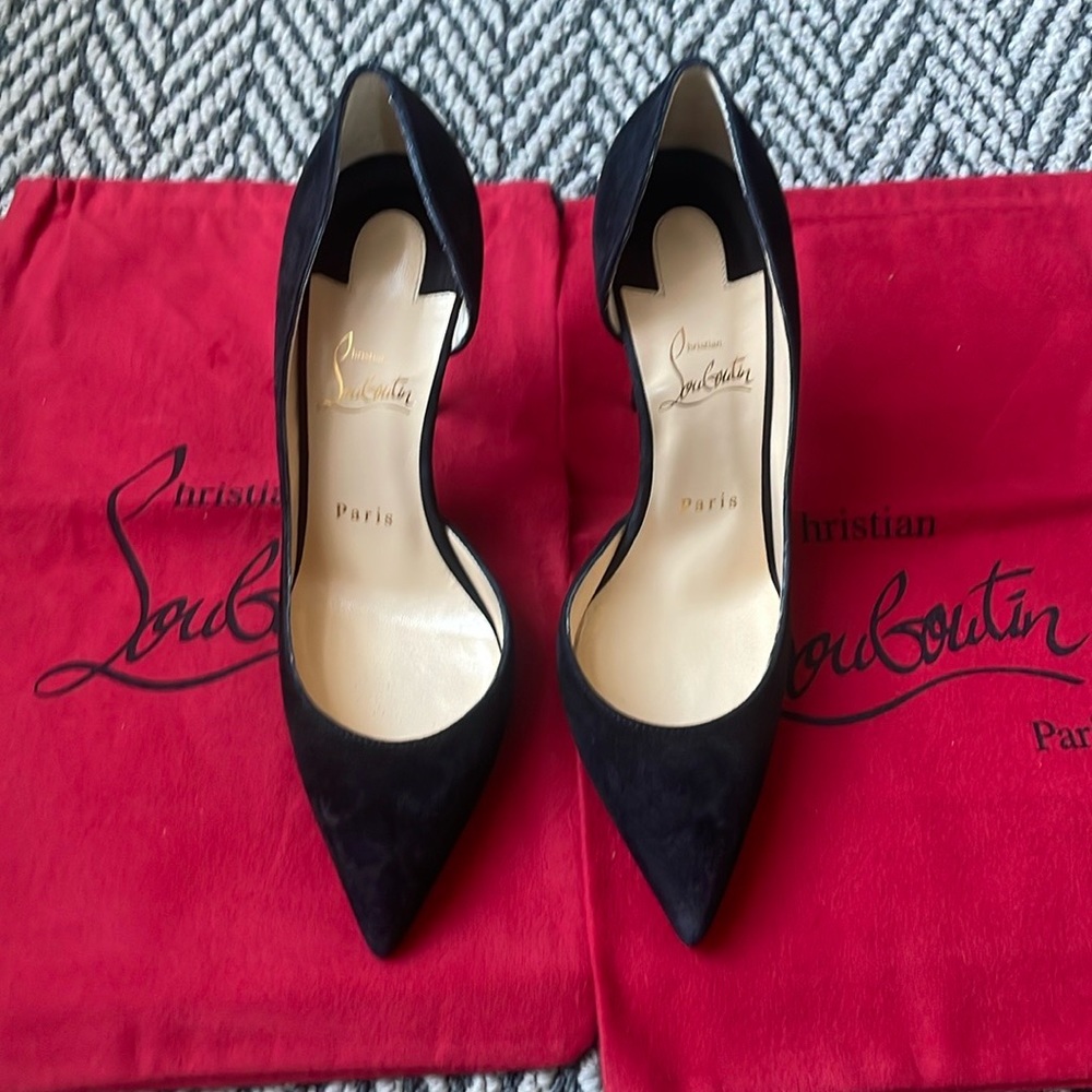 Christian Louboutin Iriza
100 mm Pumps - Suede calf - Black